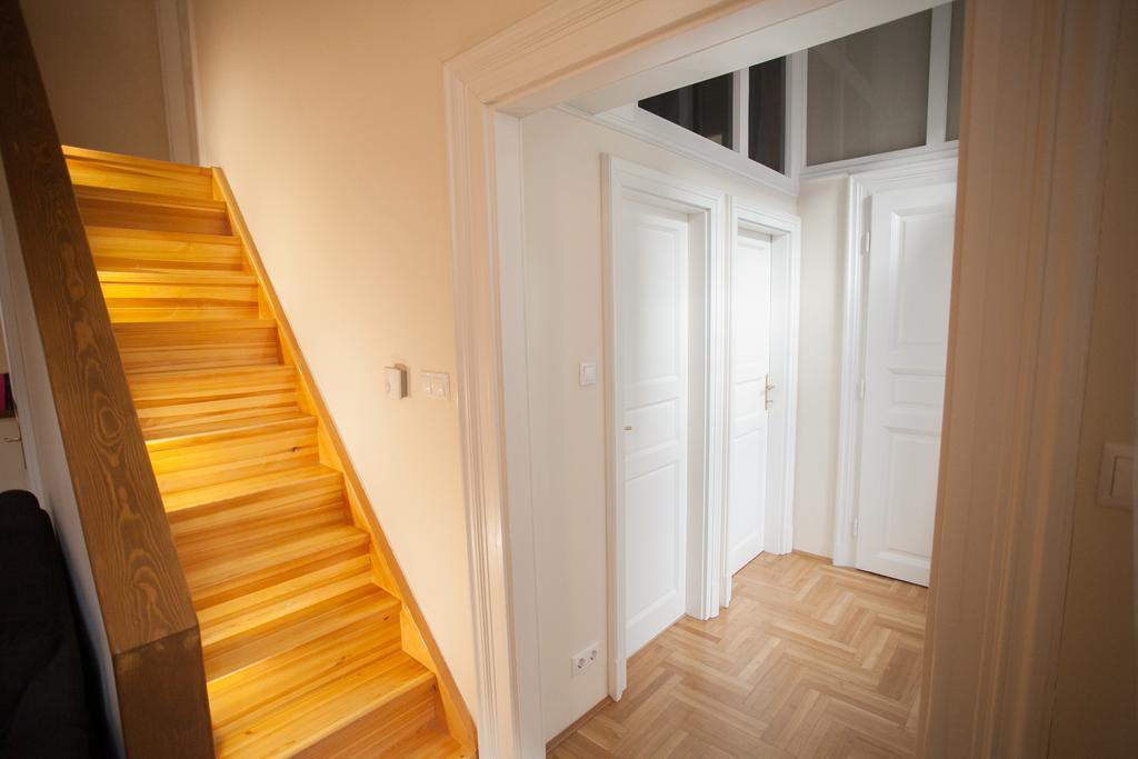 Agora Apartment Budapest Exteriör bild